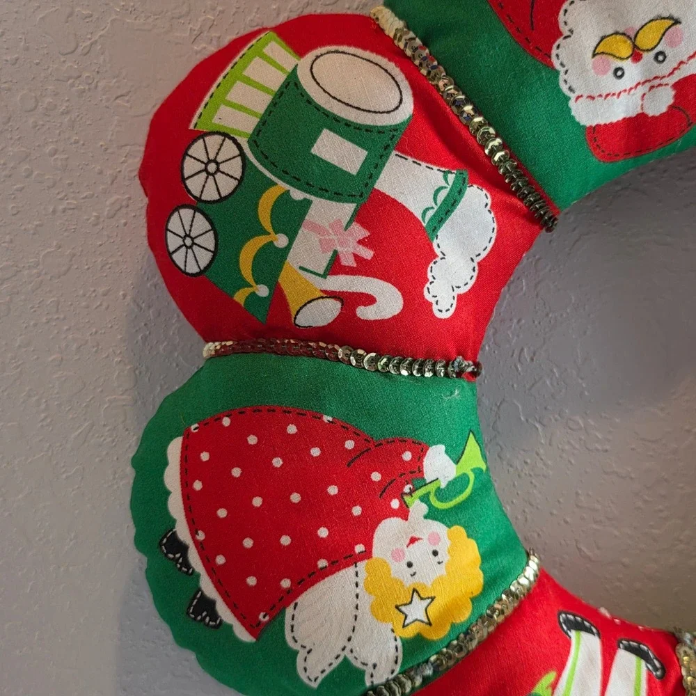 Vintage Handmade Stuffed Fabric Christmas Wreath Sequin Red Green Santa Snowman